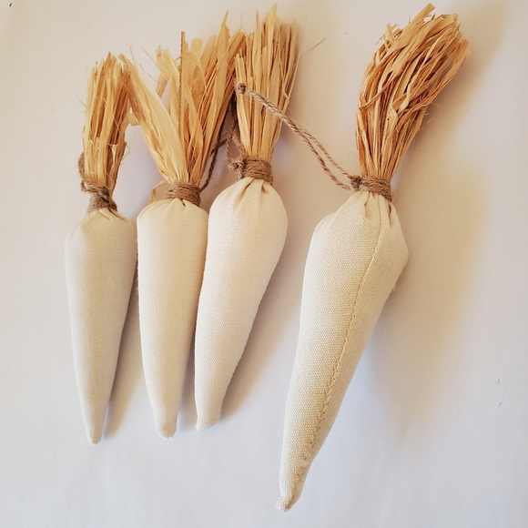 🟡 Easter & Spring Decor – Pick Any 2 for $25! Fabric Stuffed Carrots - Picture 3 of 4
